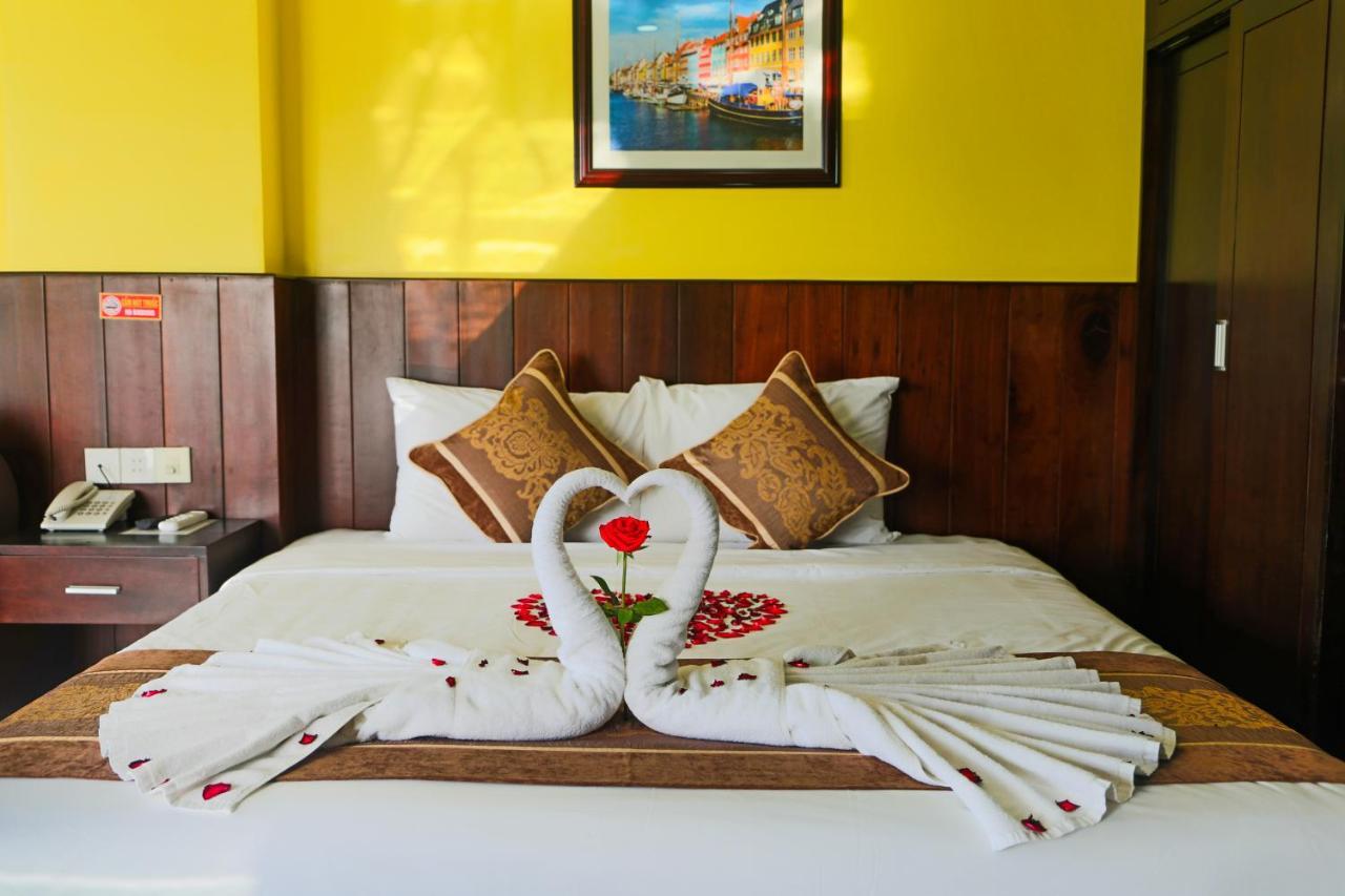 Melyna Hotel Nha Trang Luaran gambar